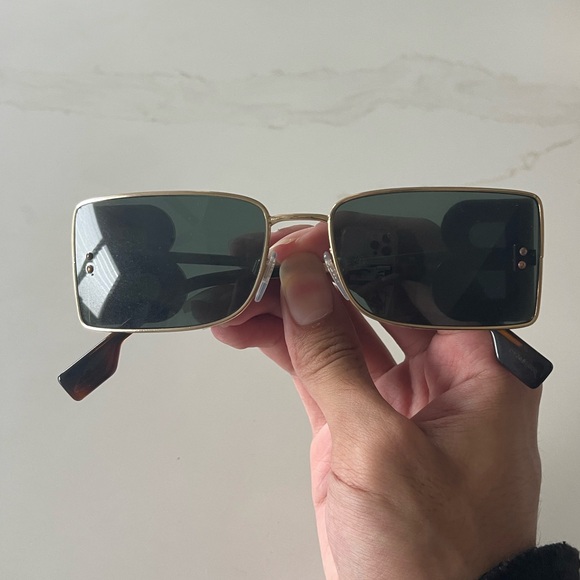 GOLD B BURBERRY SUNGLASSES - Picture 2 of 9